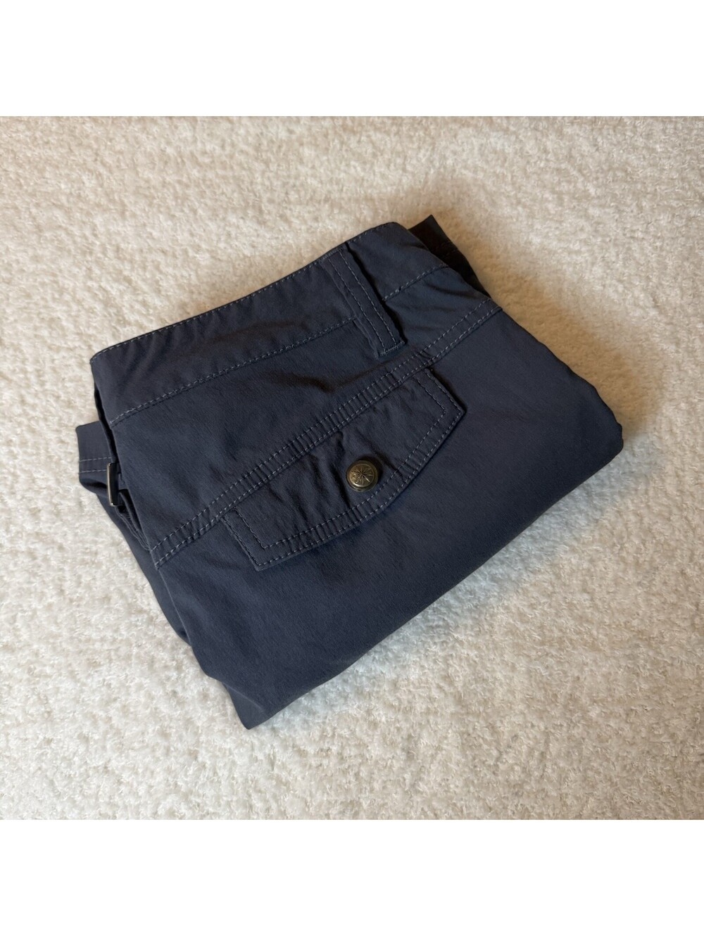 Athleta Women’s Size 6 Gray Hiking Travel Shorts Zip Pockets Stretch